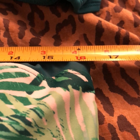 𝅺Mossimo XL green floral bikini top slightly padded push up with underwire - Picture 8 of 12